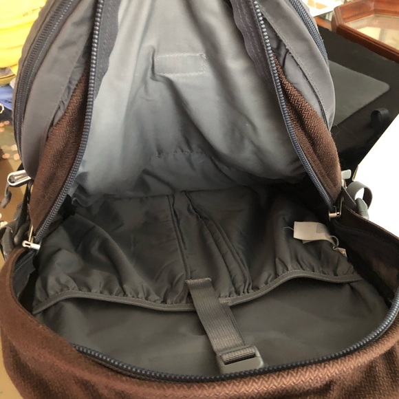 North Face Backpack - Picture 4 of 5